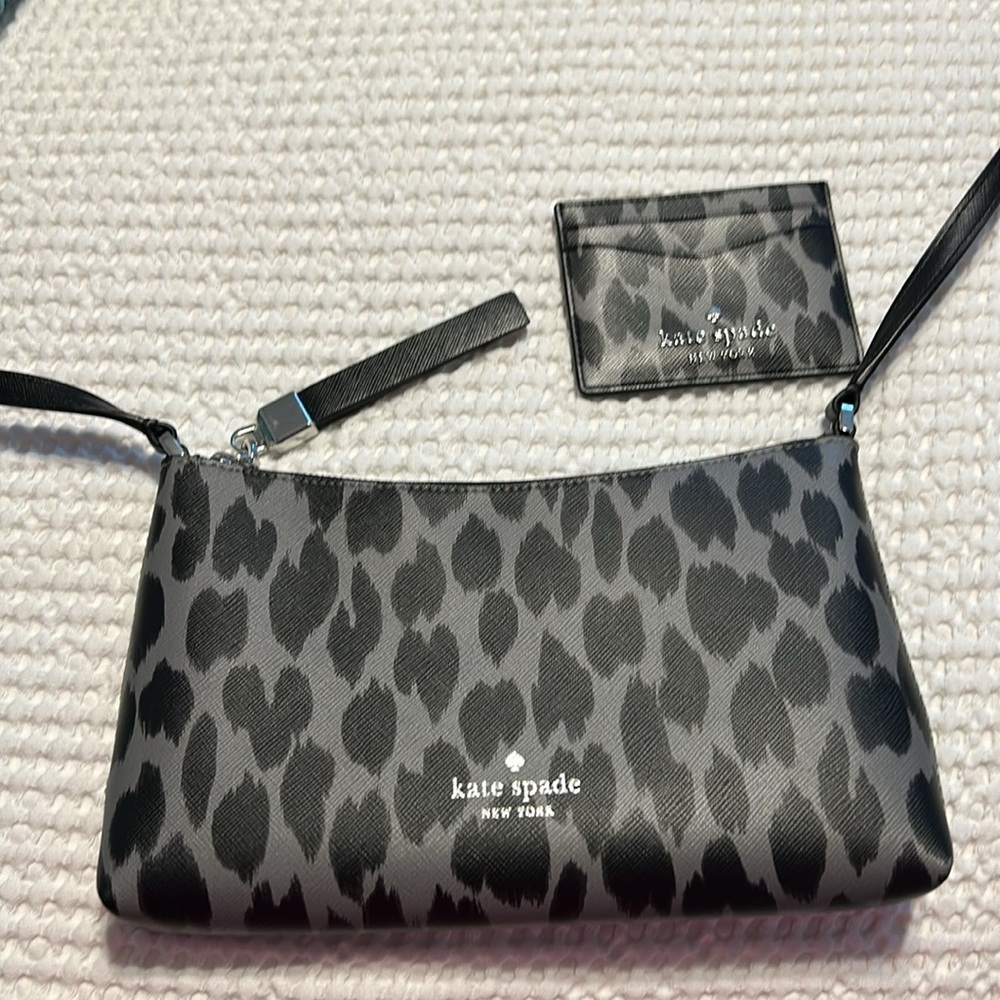 Small but mighty Kate Spade set